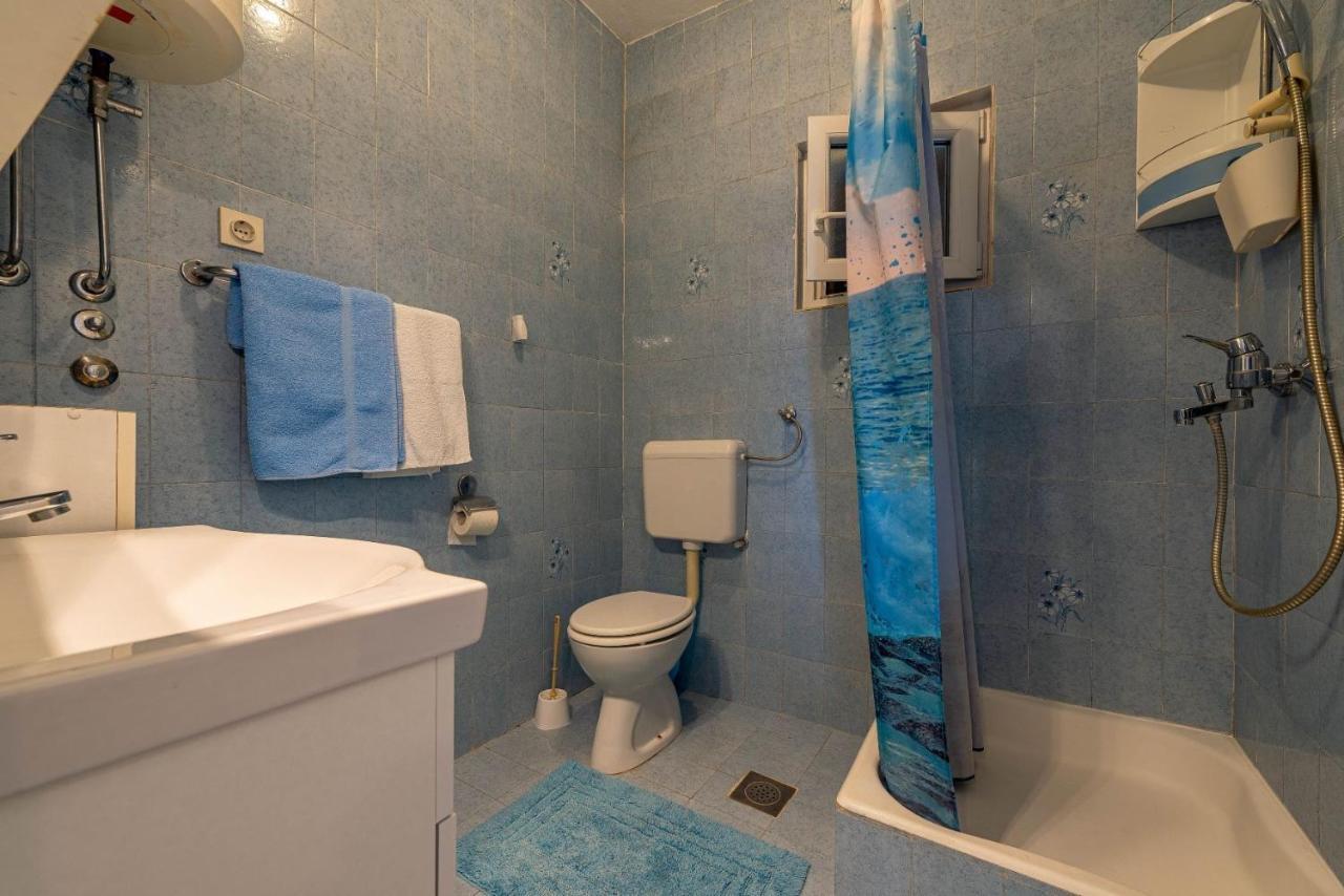 Family Friendly Seaside Apartments Kozino, Zadar - 5749 Petrcane Exterior photo